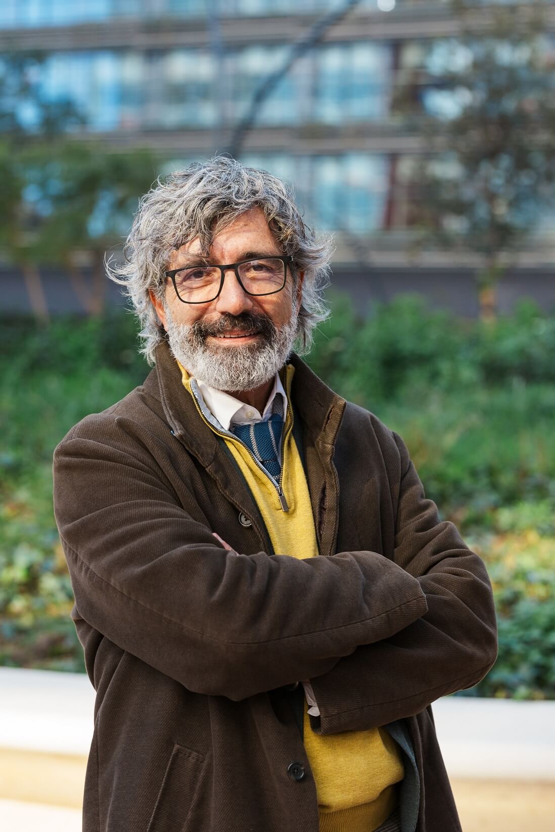 middle aged businessman smiling while posing with g833bns.jpg